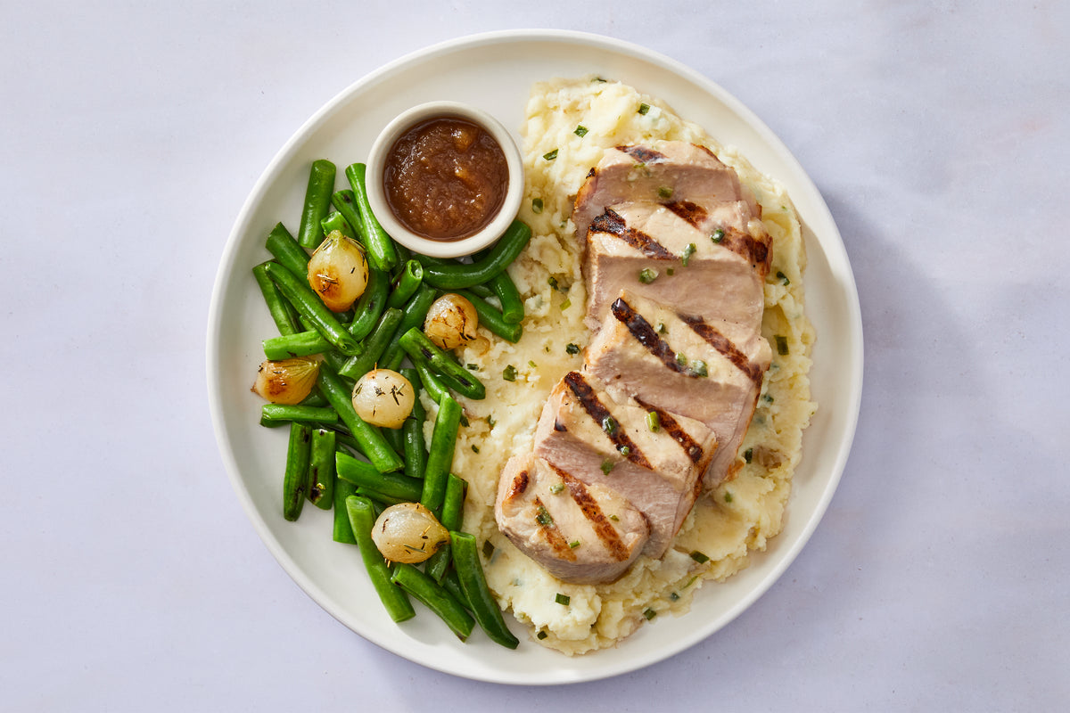 Classic Pork Chop & Applesauce